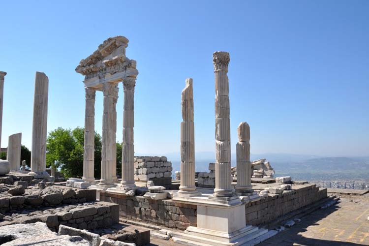 Turkey Pergamum 02_16b63_lg.jpg